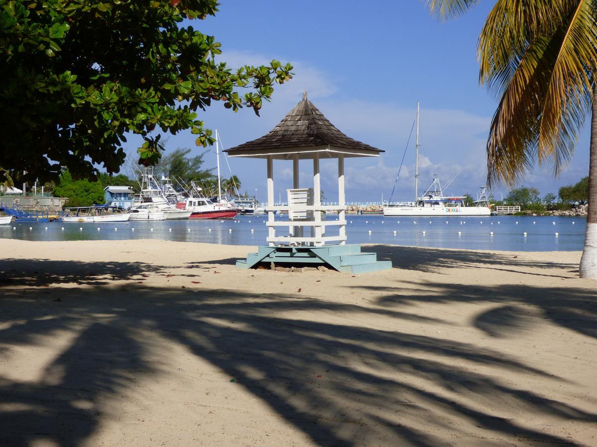 Beach One Bedroom Suite A22 Ocho Rios Kültér fotó